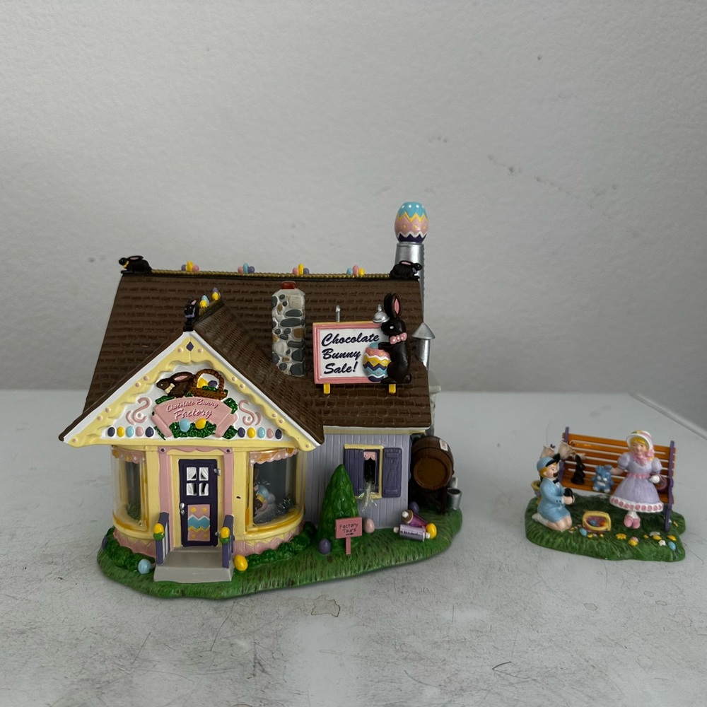 Department 56 chocolate bunny, Easter house